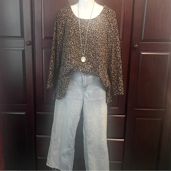 Isaac Mizrahi Live! Dot Printed Trapeze Hem Top - Picture 5 of 12